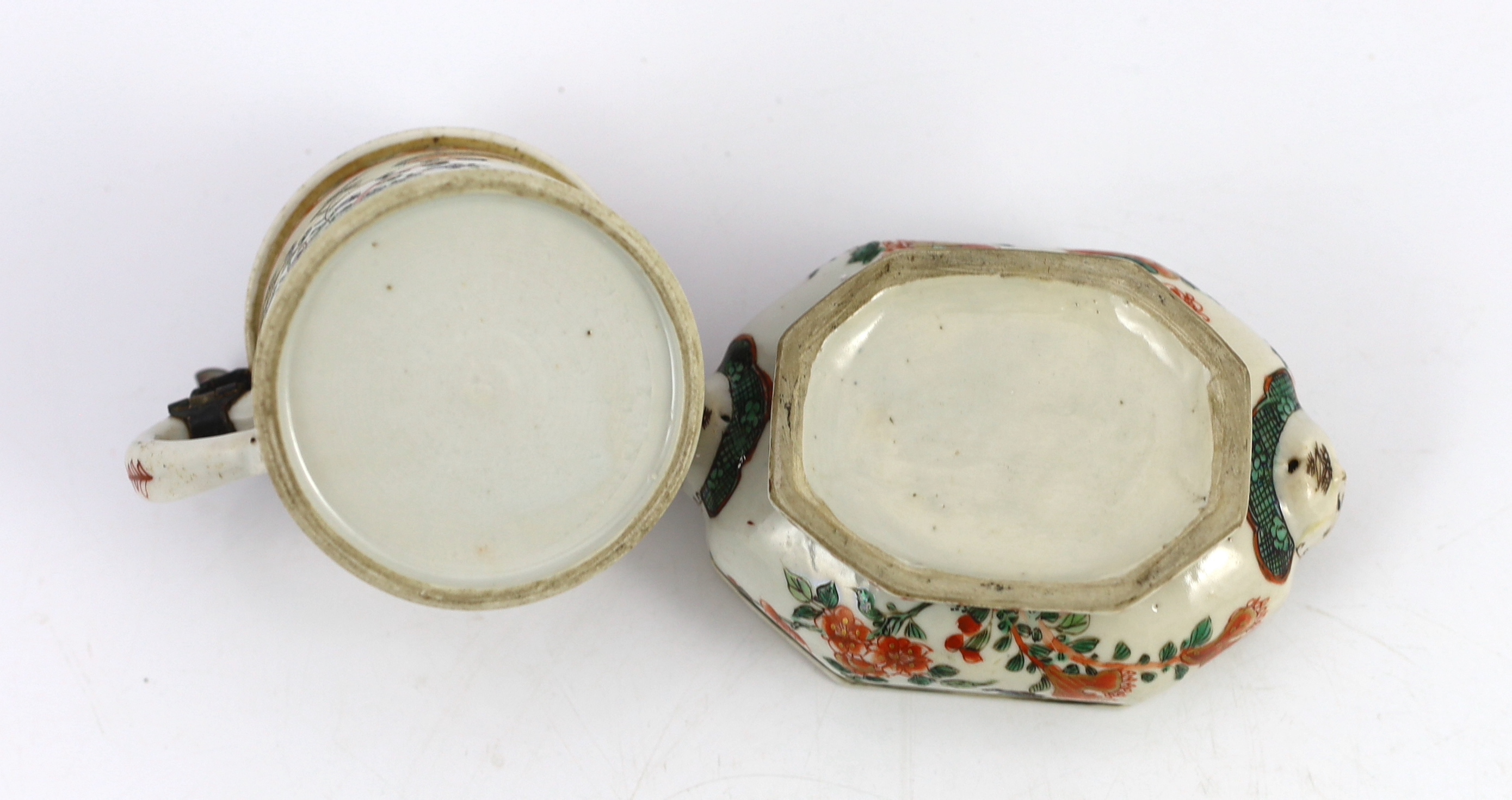 A Chinese famille verte compartmented spice box and a hinged mustard pot and cover, both Kangxi period, some damage (2)